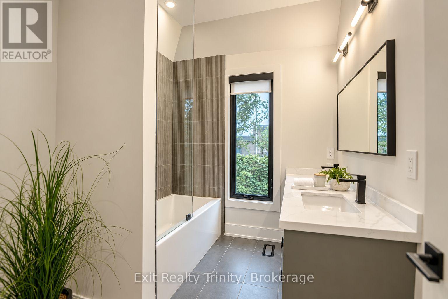 152 Sheldon Avenue Property Photo 26