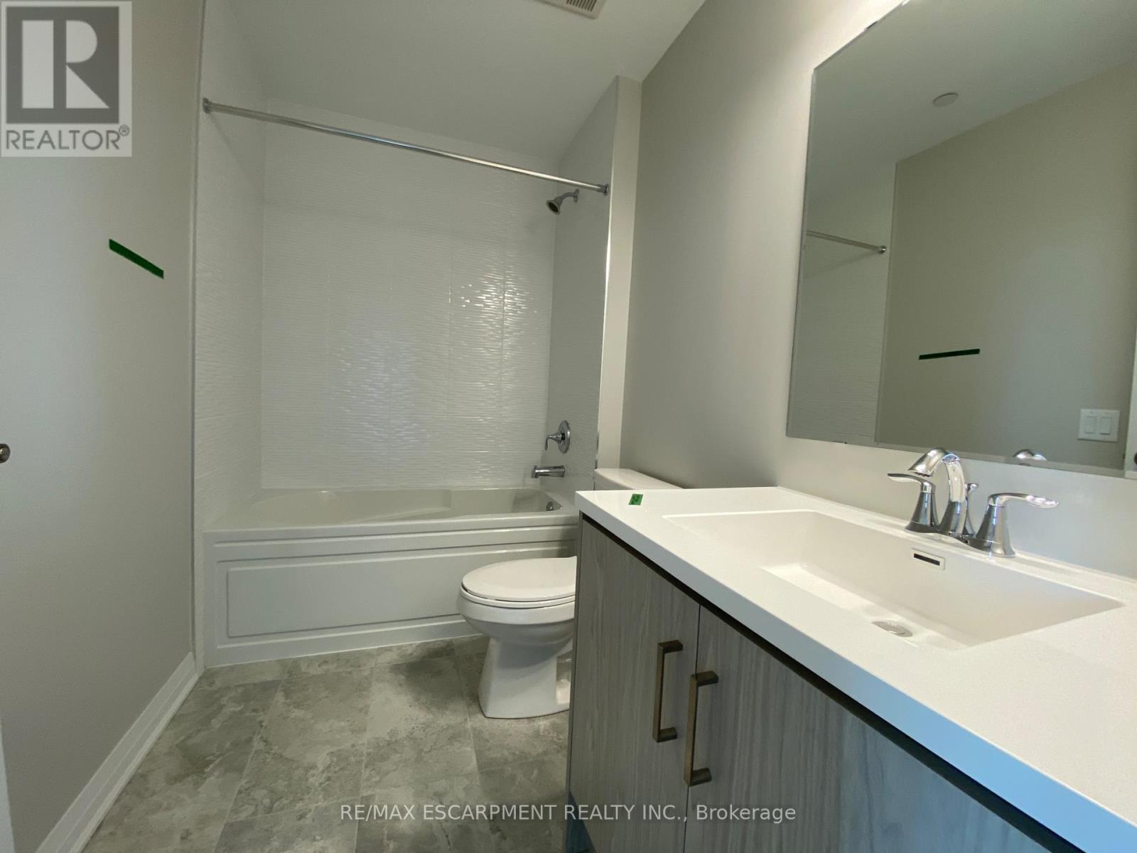 507 - 95 Dundas Street W Property Photo 11