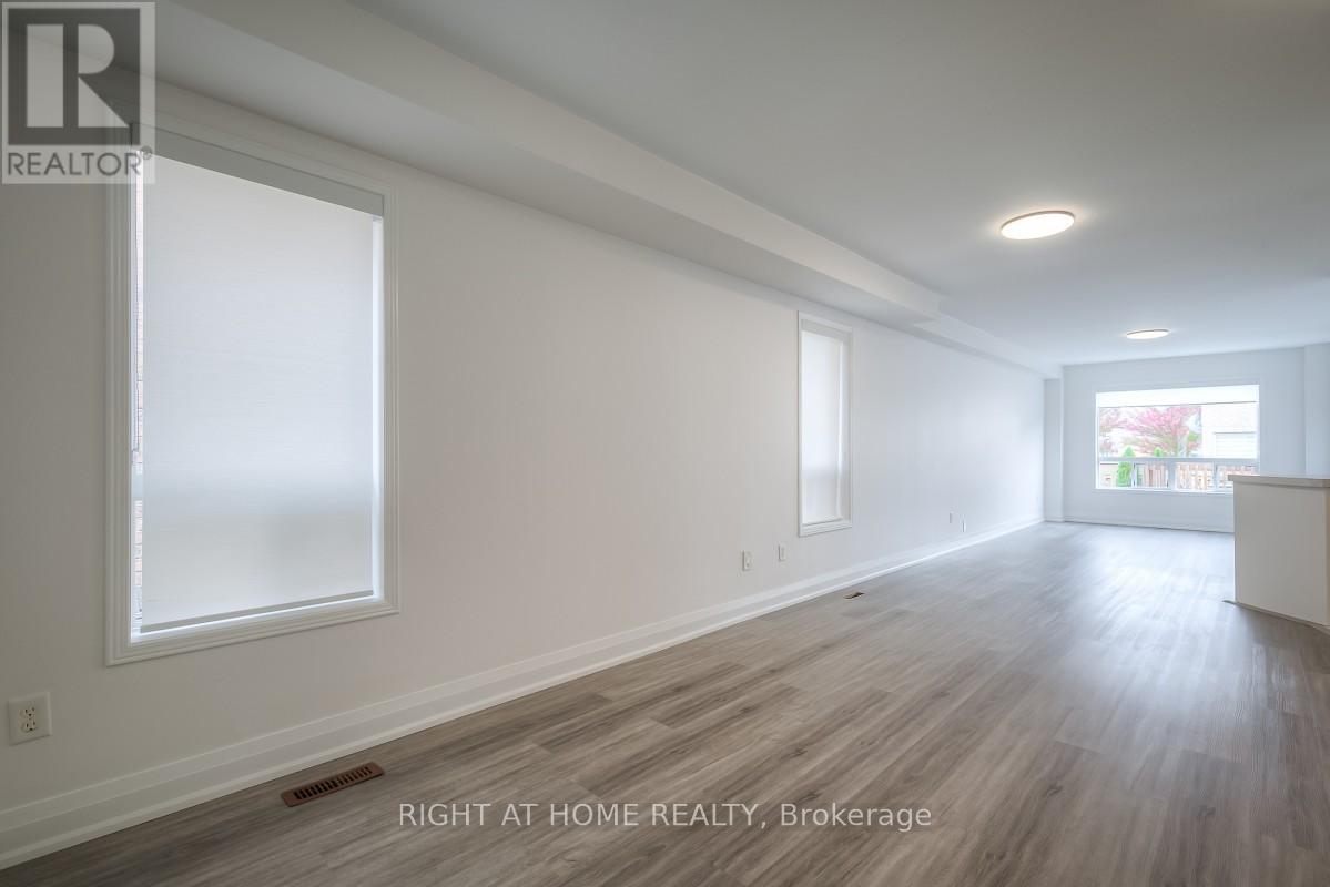 7401 Village Walk Property Photo 7