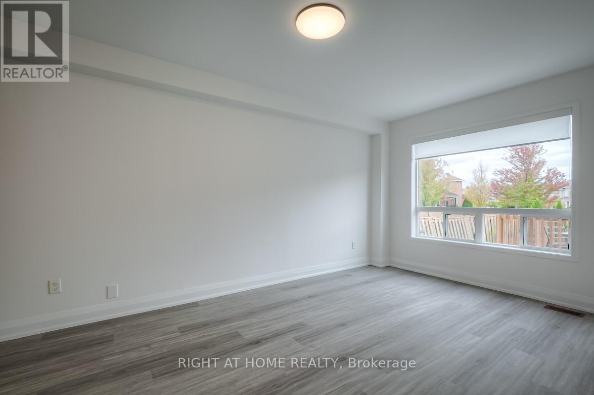 7401 Village Walk Property Photo 9
