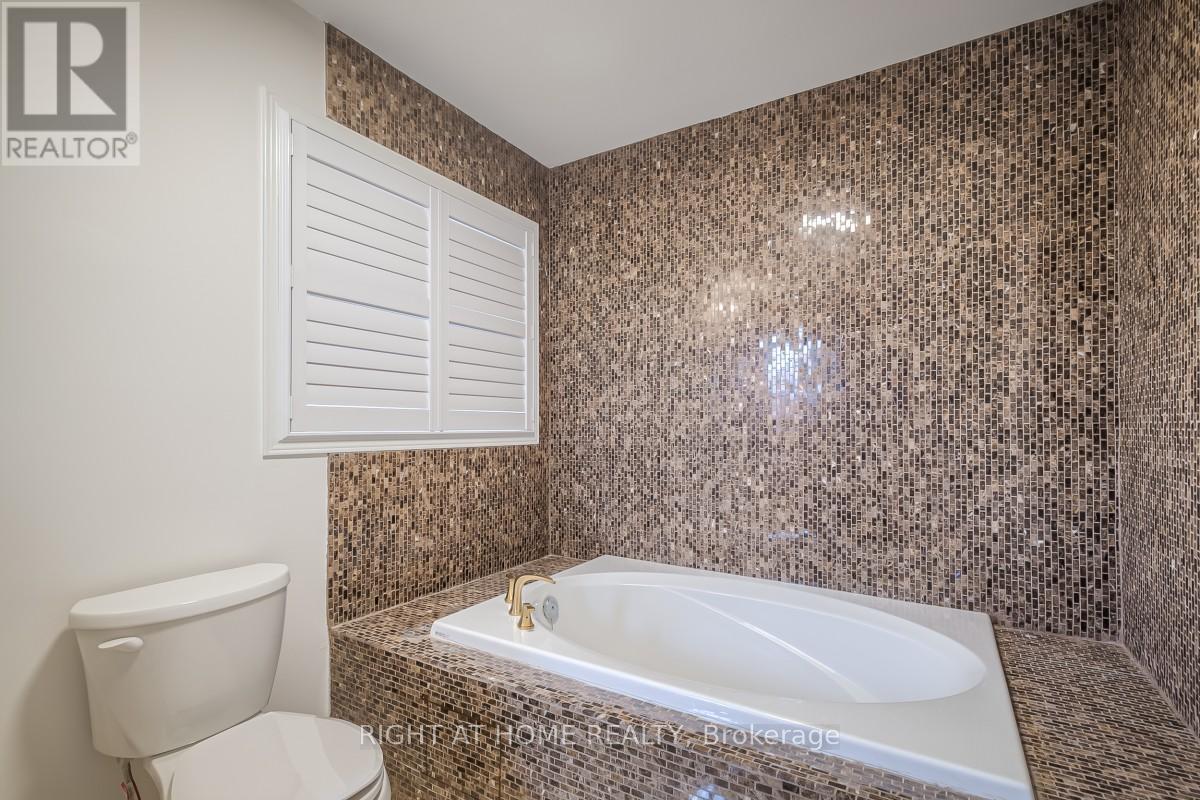 7401 Village Walk Property Photo 22