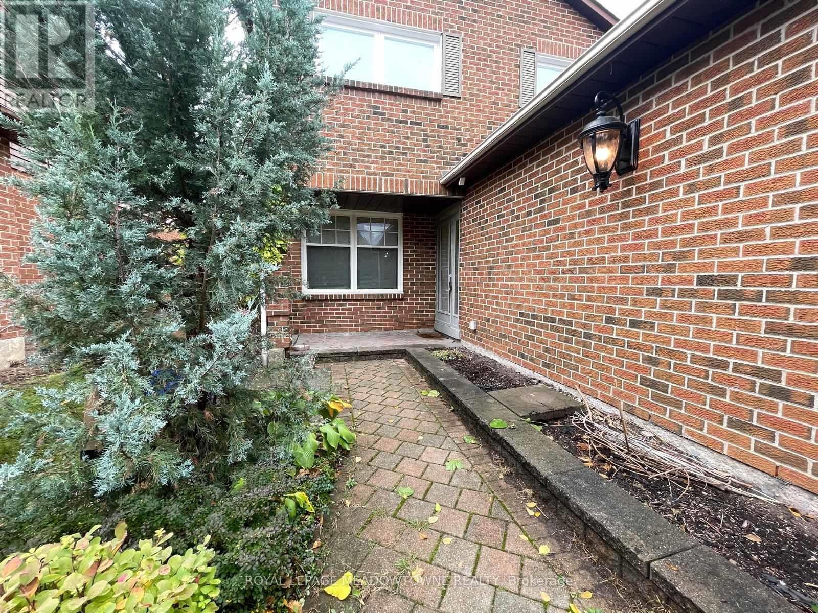444 Vanier Drive Property Photo 39