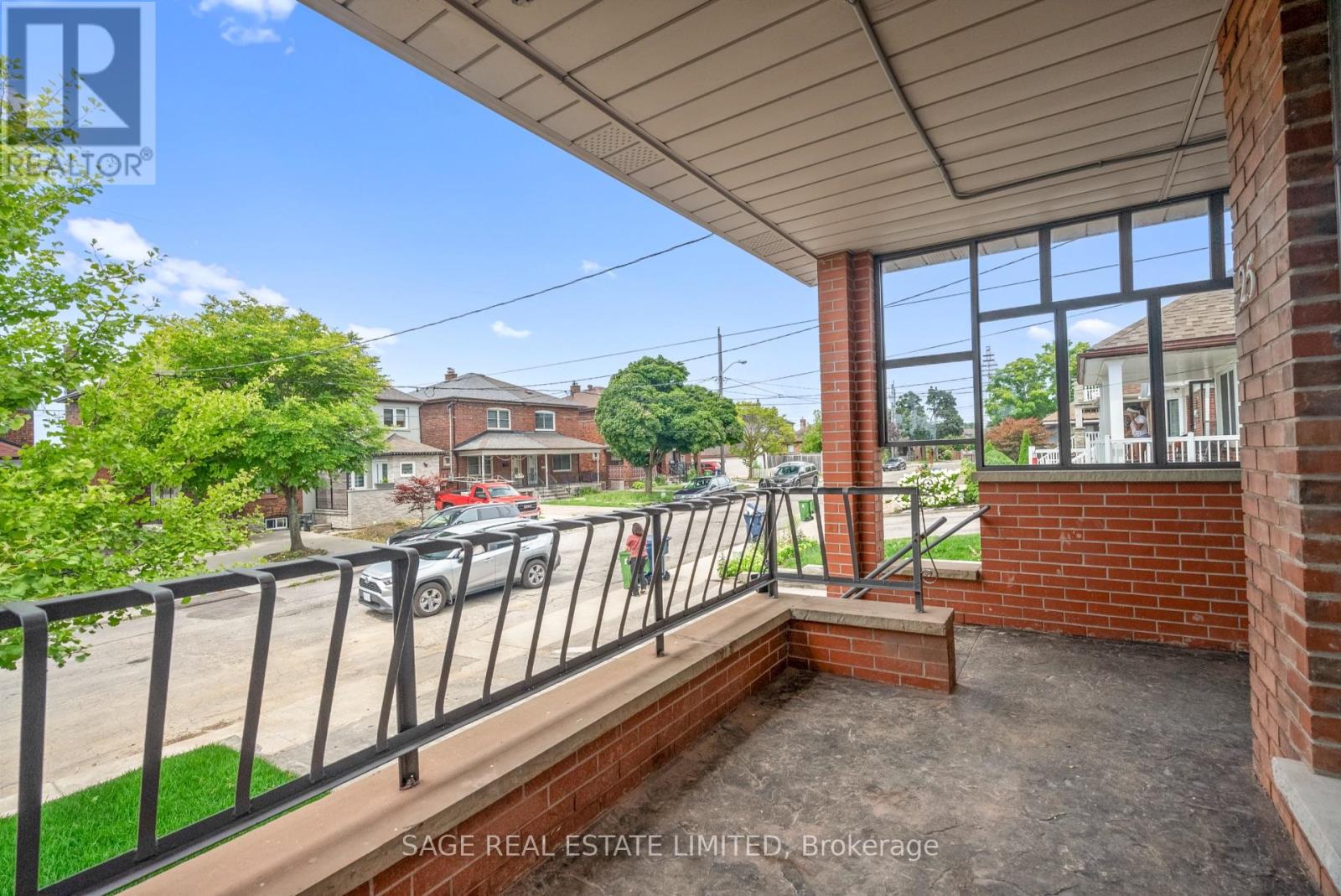 25 Chamberlain Avenue Property Photo 5