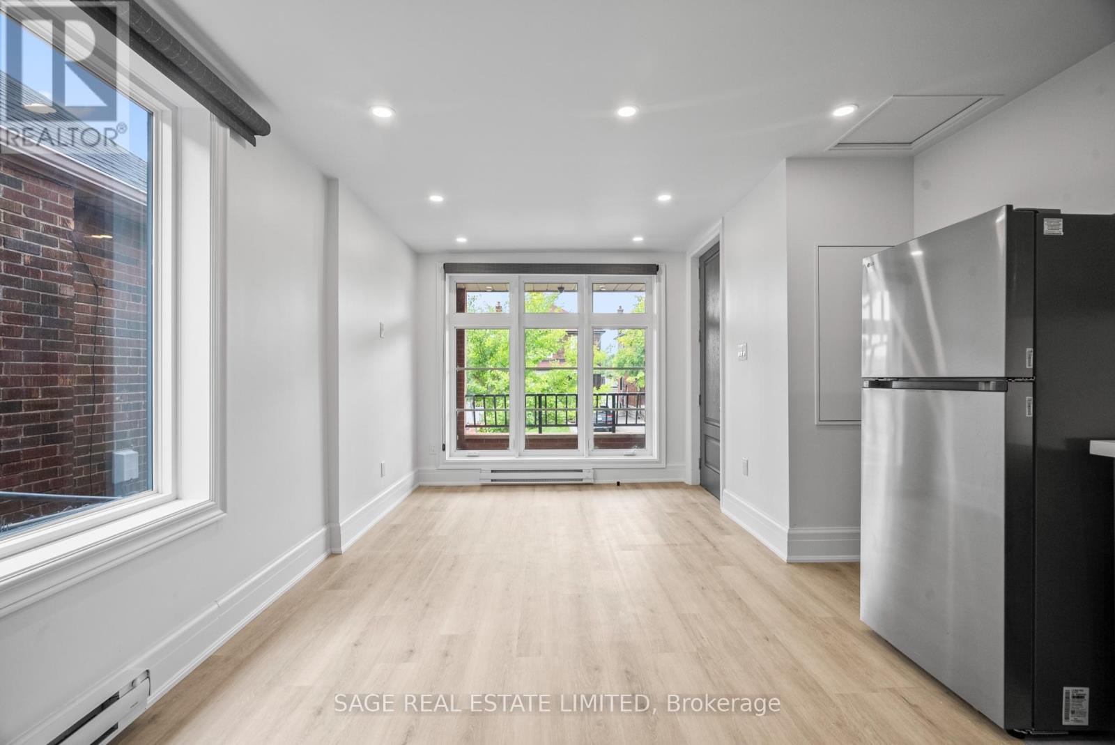 25 Chamberlain Avenue Property Photo 12