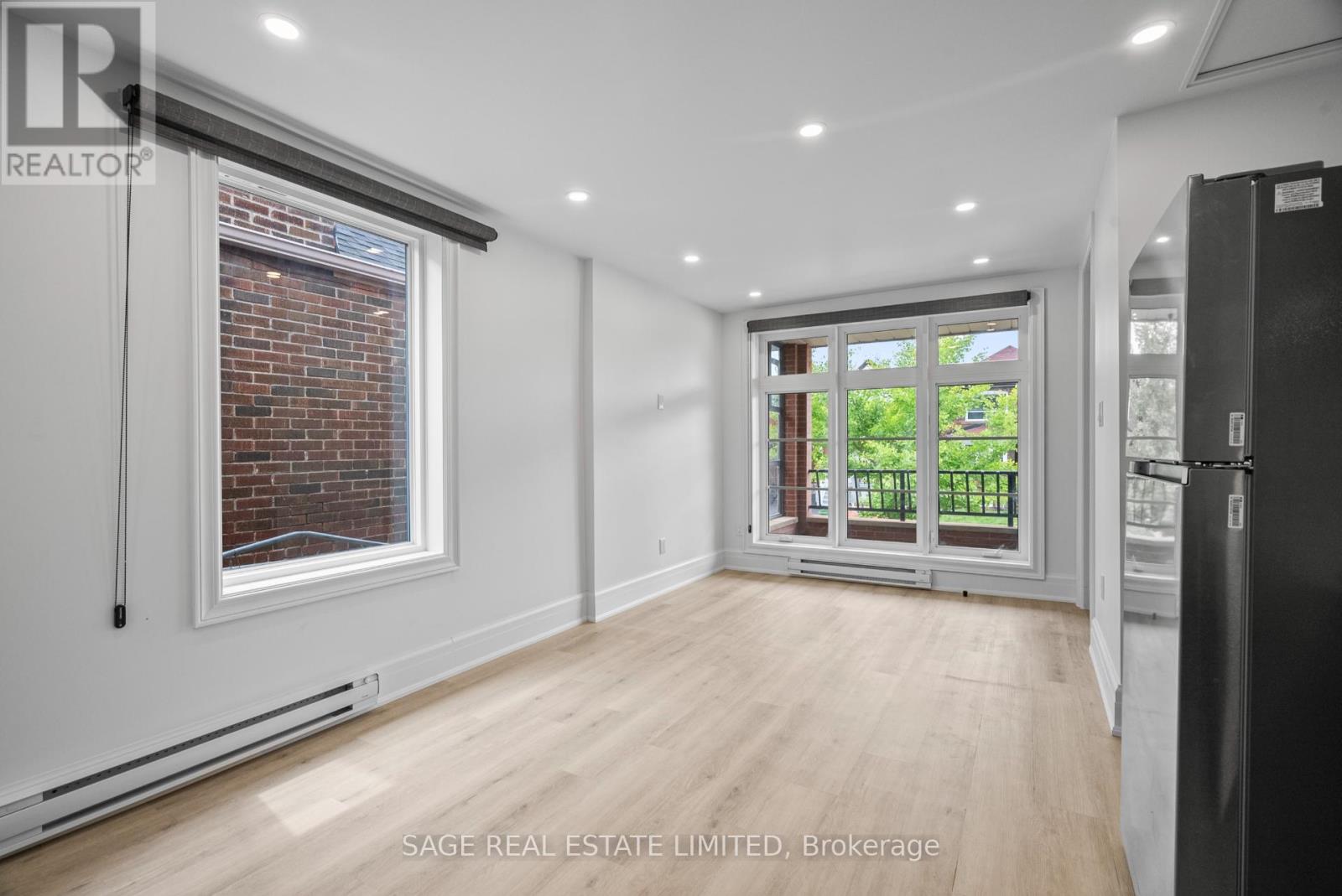 25 Chamberlain Avenue Property Photo 13