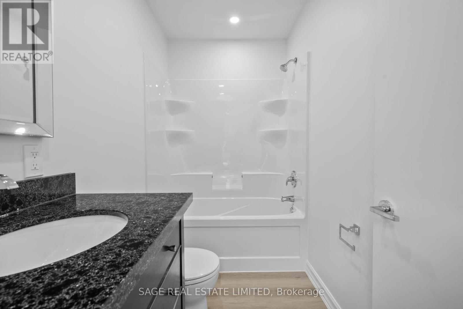 25 Chamberlain Avenue Property Photo 21