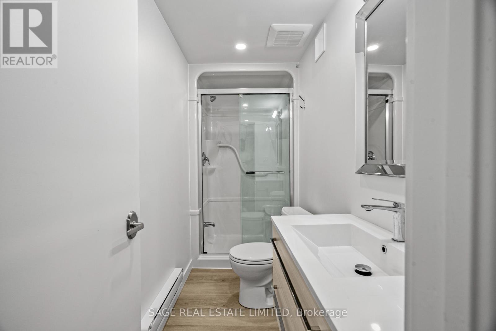 25 Chamberlain Avenue Property Photo 38