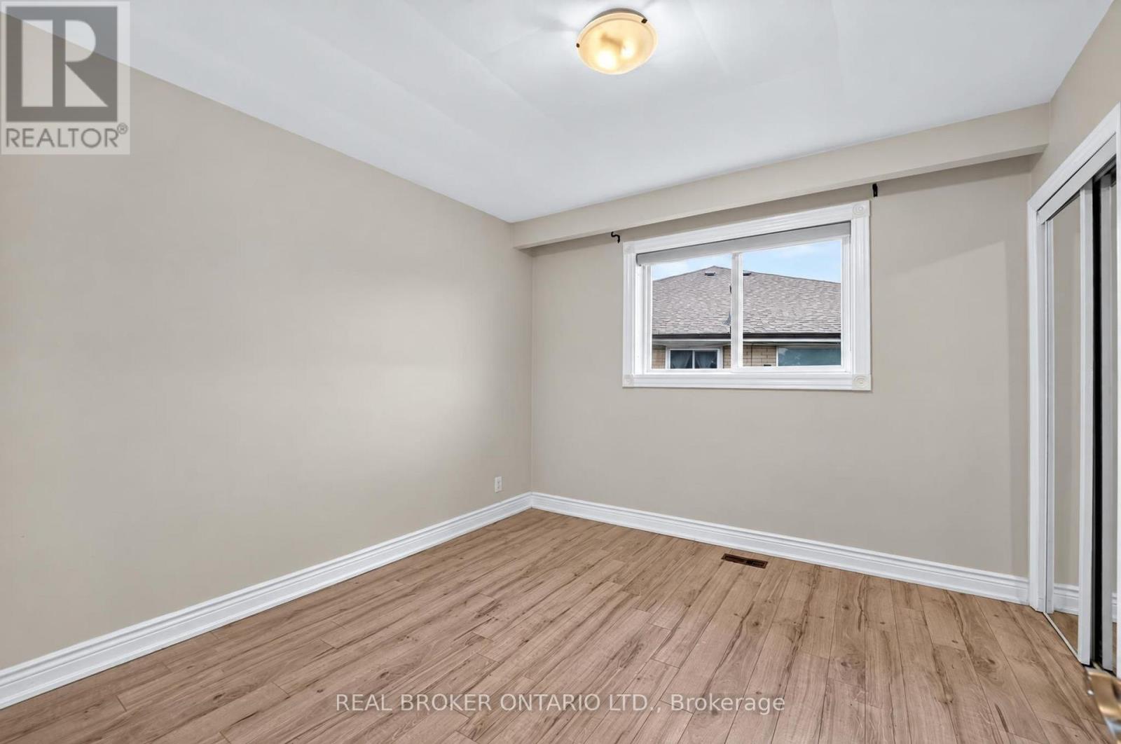 27 Vange Crescent Property Photo 15