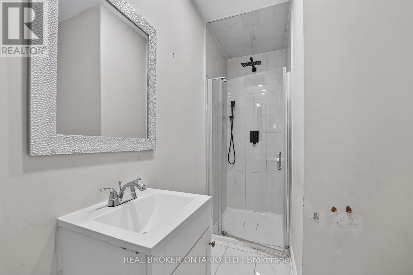 27 Vange Crescent Property Photo 20