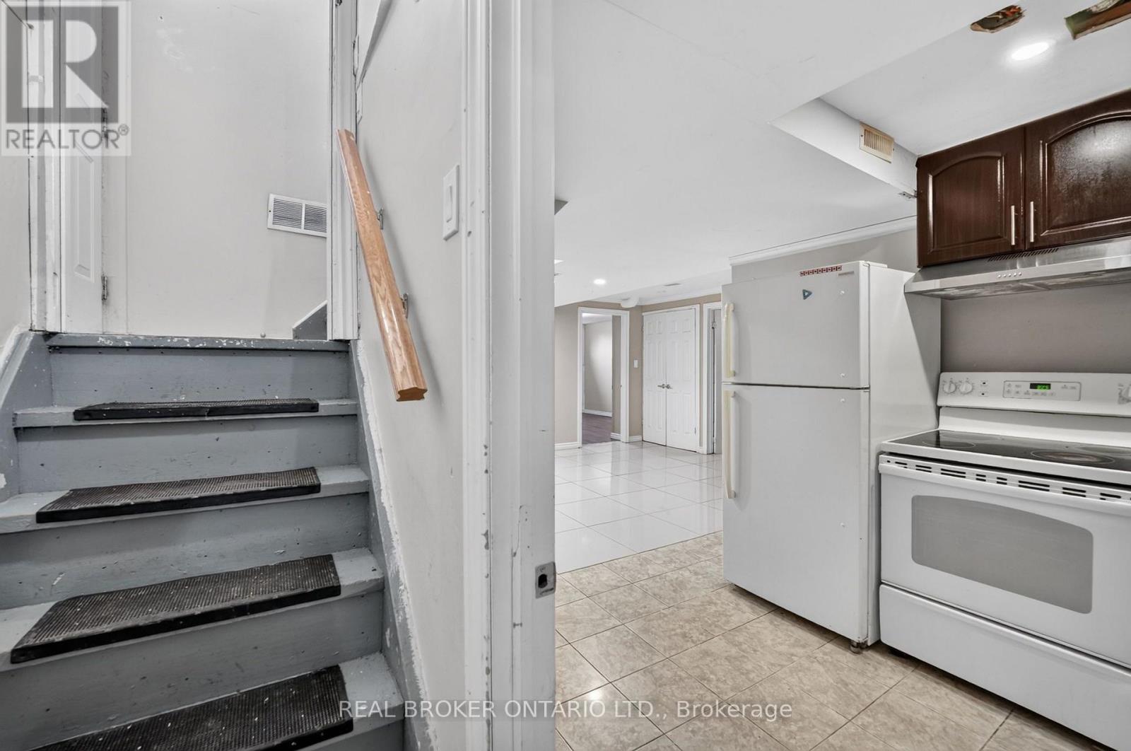 27 Vange Crescent Property Photo 25