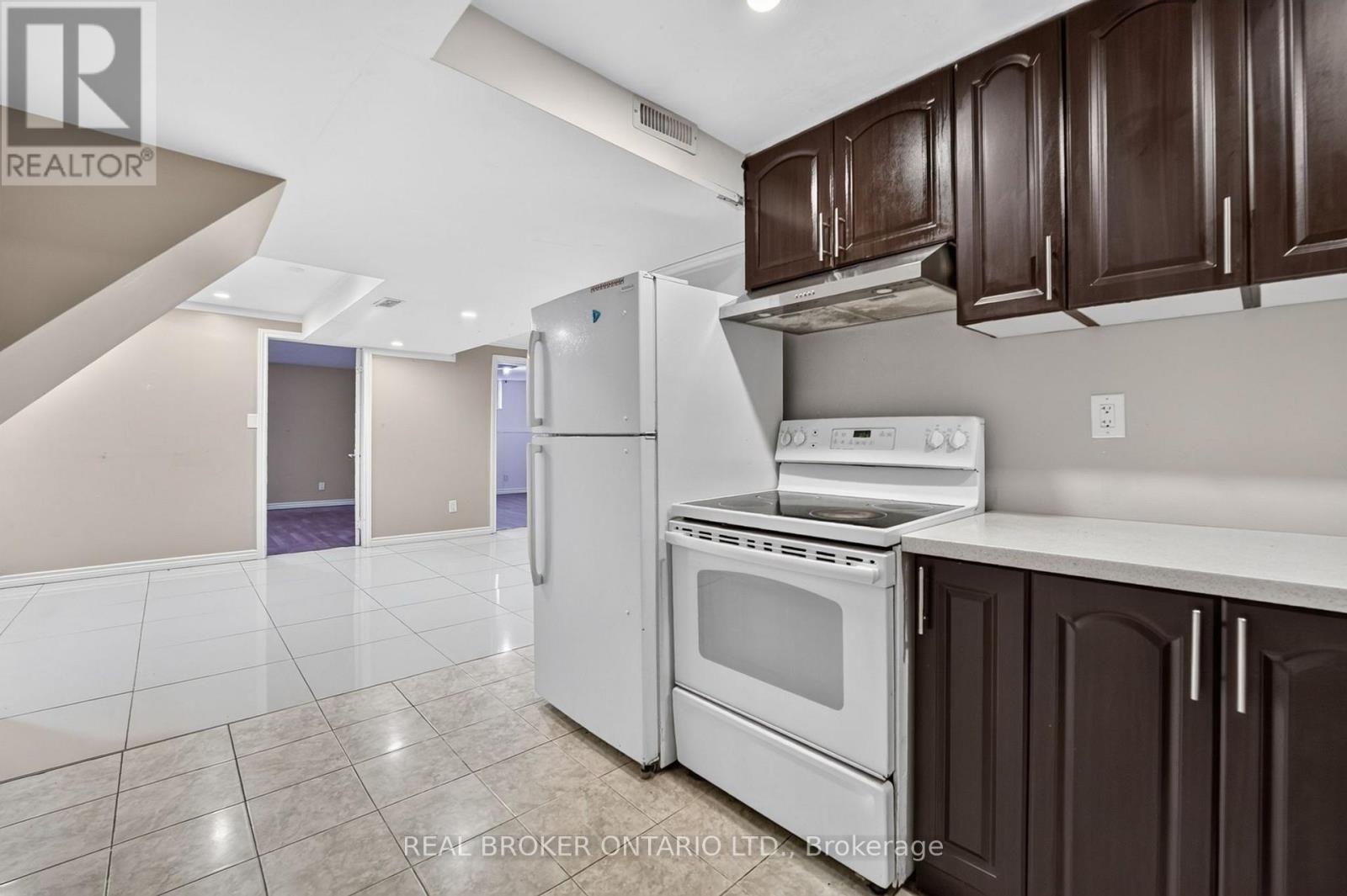 27 Vange Crescent Property Photo 27