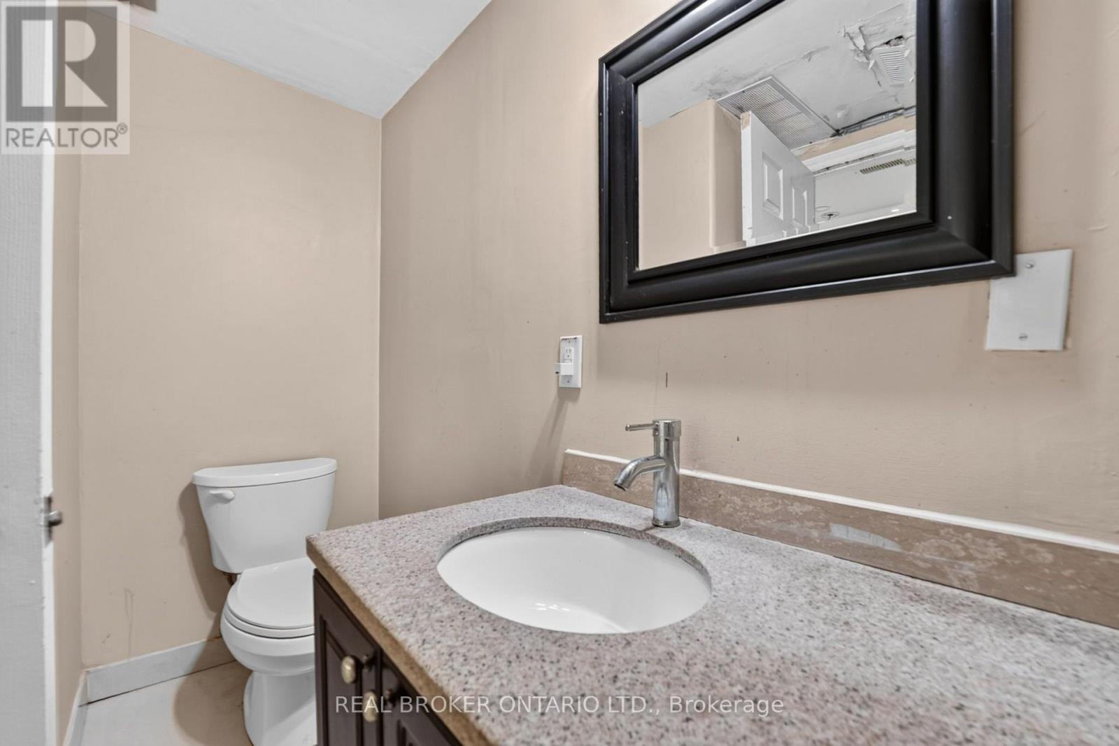 27 Vange Crescent Property Photo 35