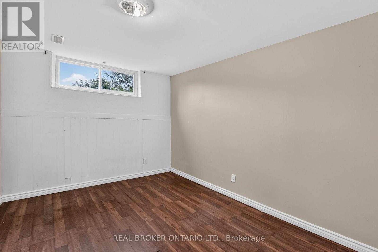 27 Vange Crescent Property Photo 38