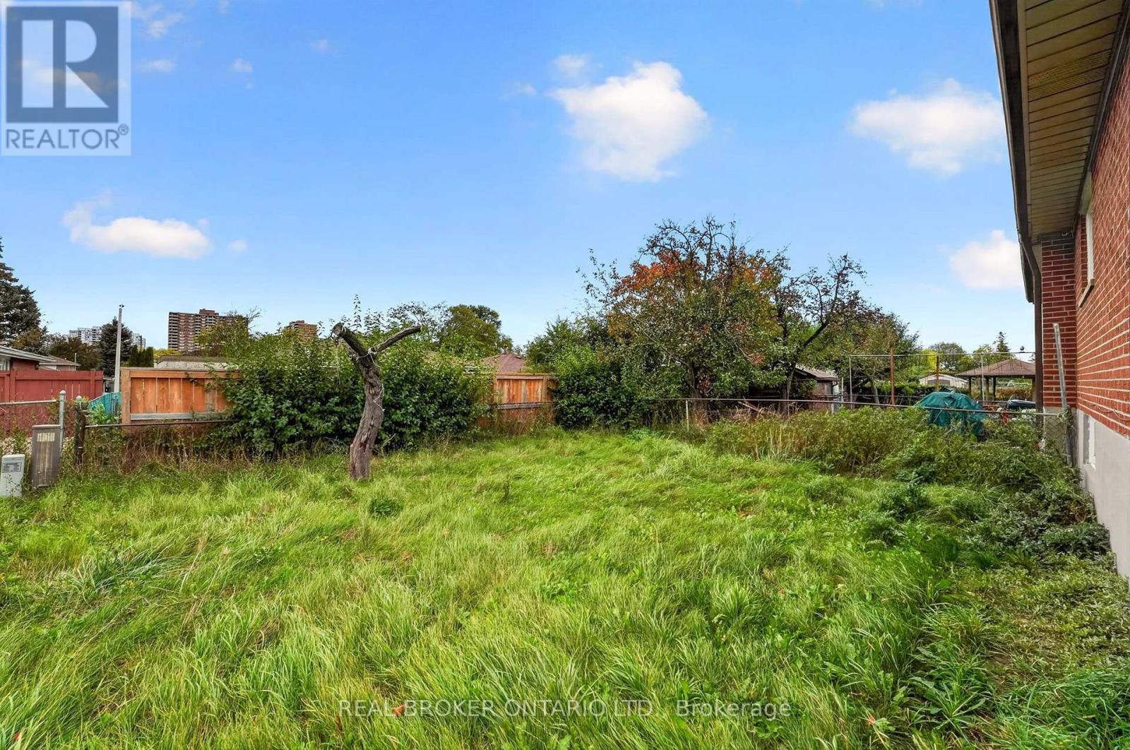 27 Vange Crescent Property Photo 47