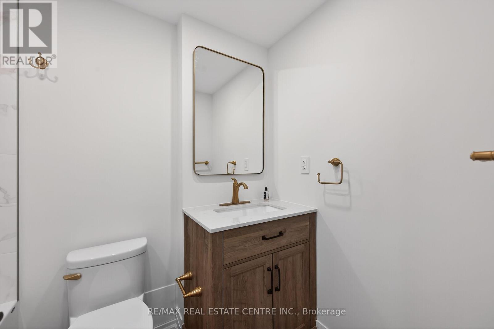 702 - 212 Kerr Street Property Photo 25