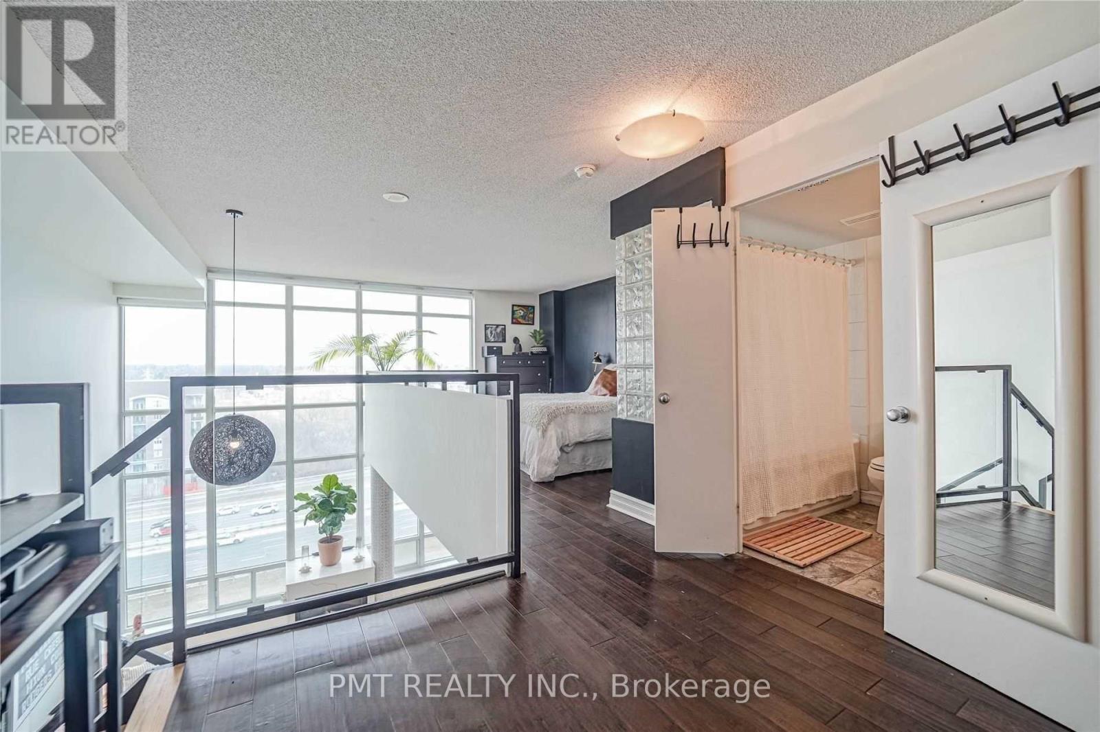 624 - 250 Manitoba Street Property Photo 10