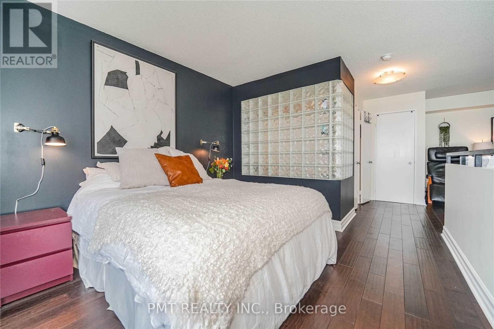 624 - 250 Manitoba Street Property Photo 13