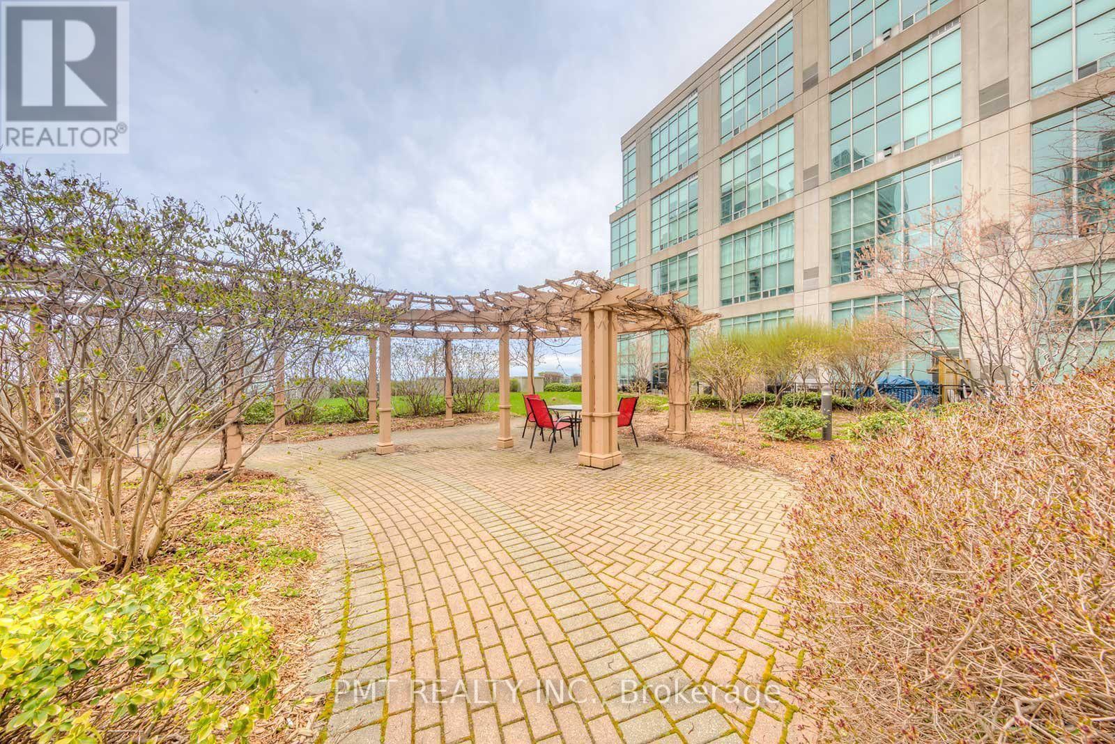 624 - 250 Manitoba Street Property Photo 17