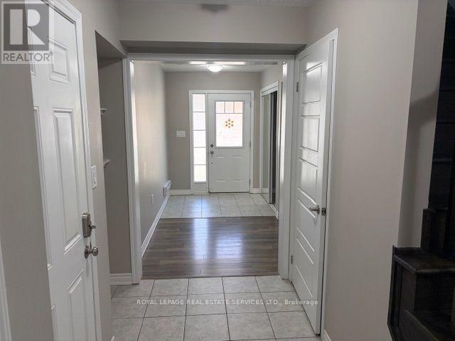 63 Bond Head Court Property Photo 3