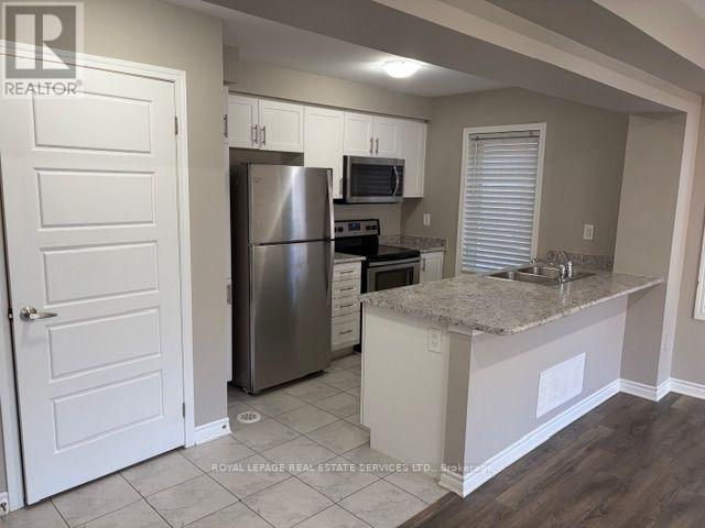 63 Bond Head Court Property Photo 5