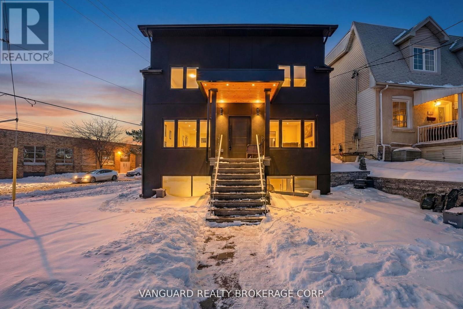 410 Maybank Avenue Property Photo 1