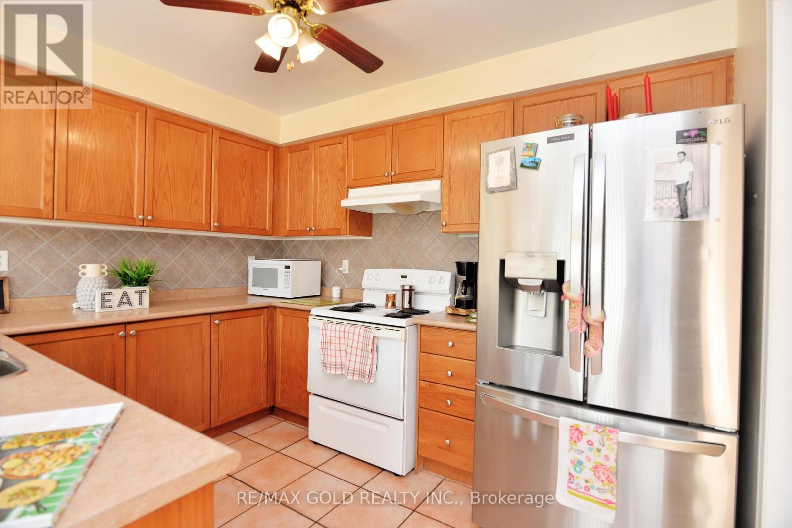 5974 Tenth Line Property Photo 16