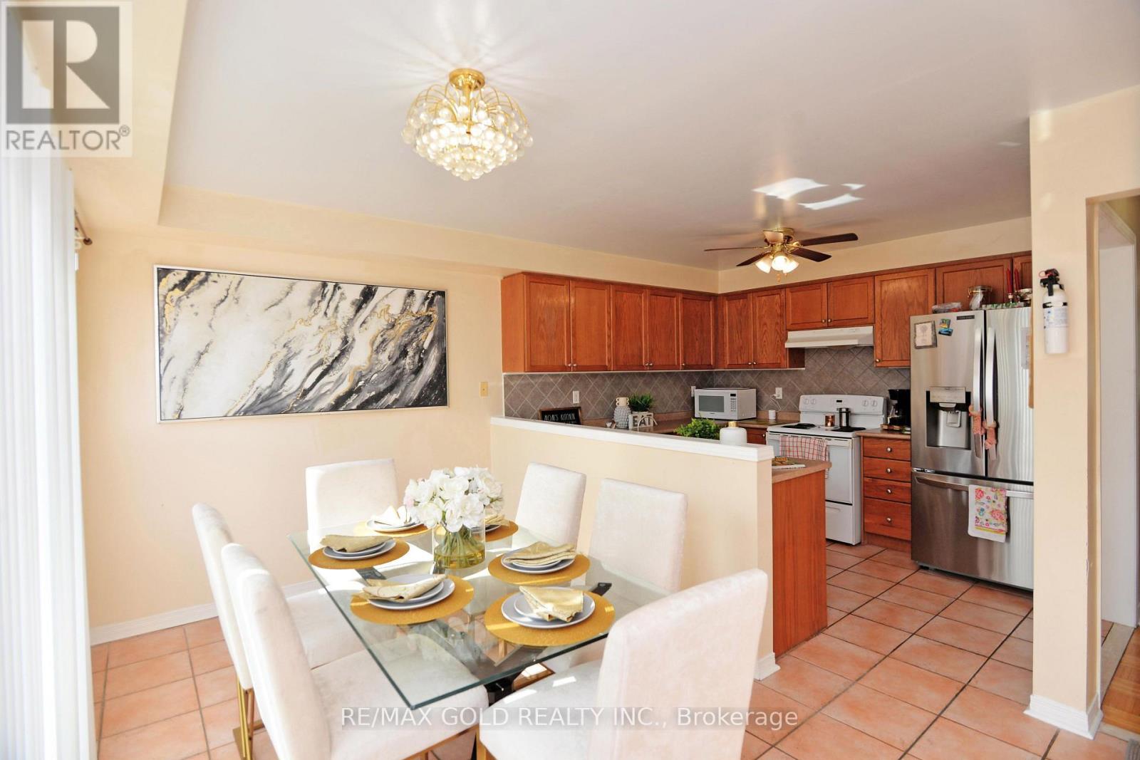 5974 Tenth Line Property Photo 17
