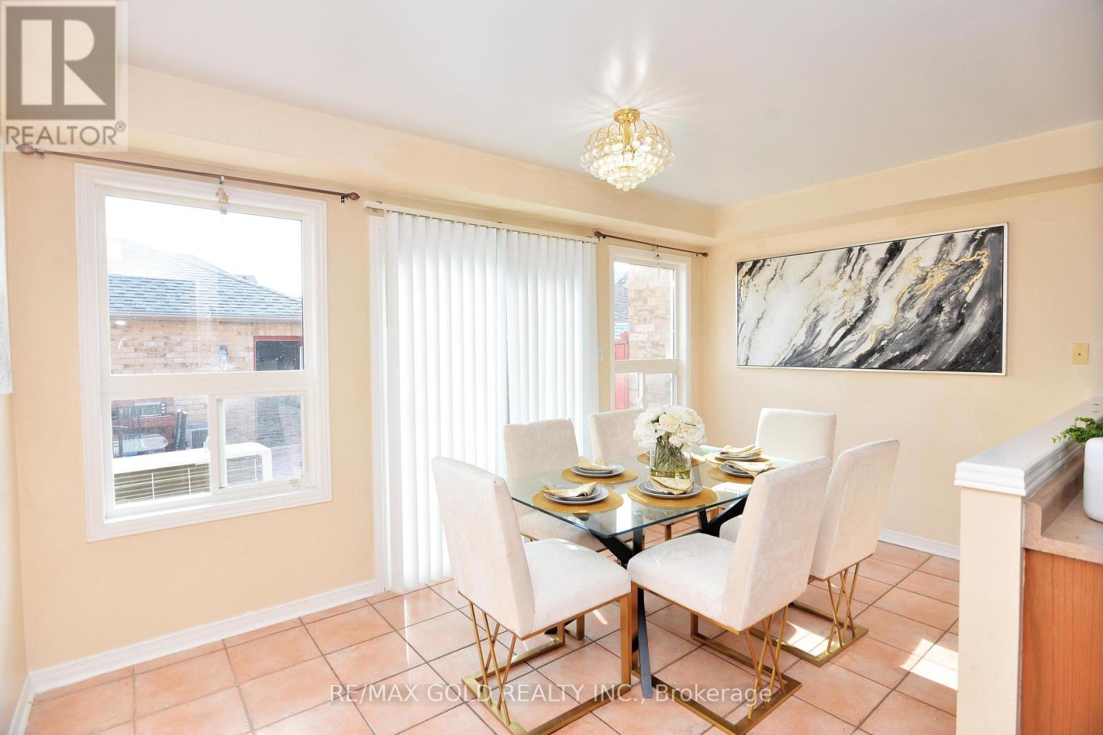 5974 Tenth Line Property Photo 18