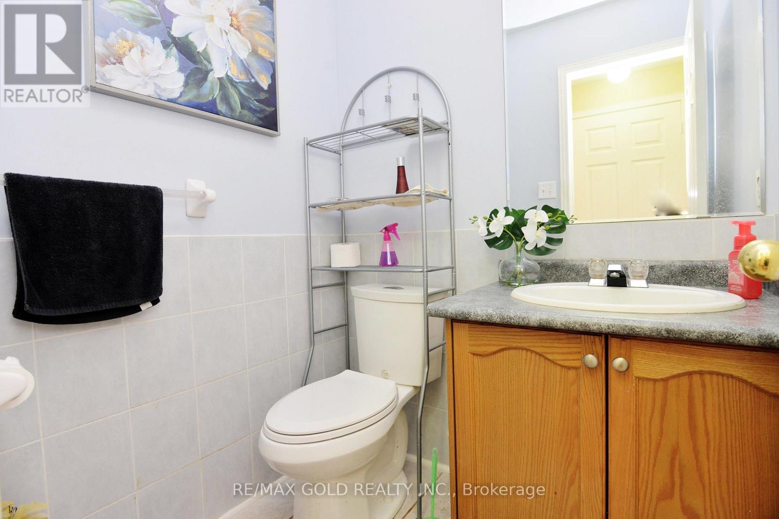 5974 Tenth Line Property Photo 19