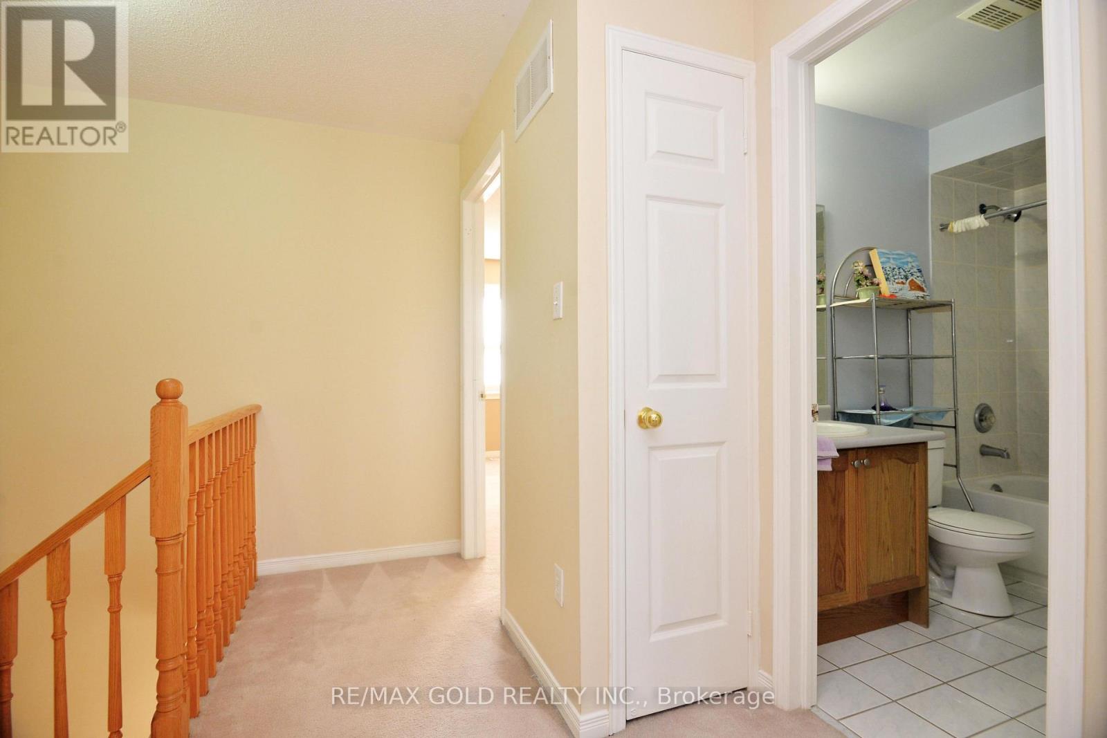 5974 Tenth Line Property Photo 23