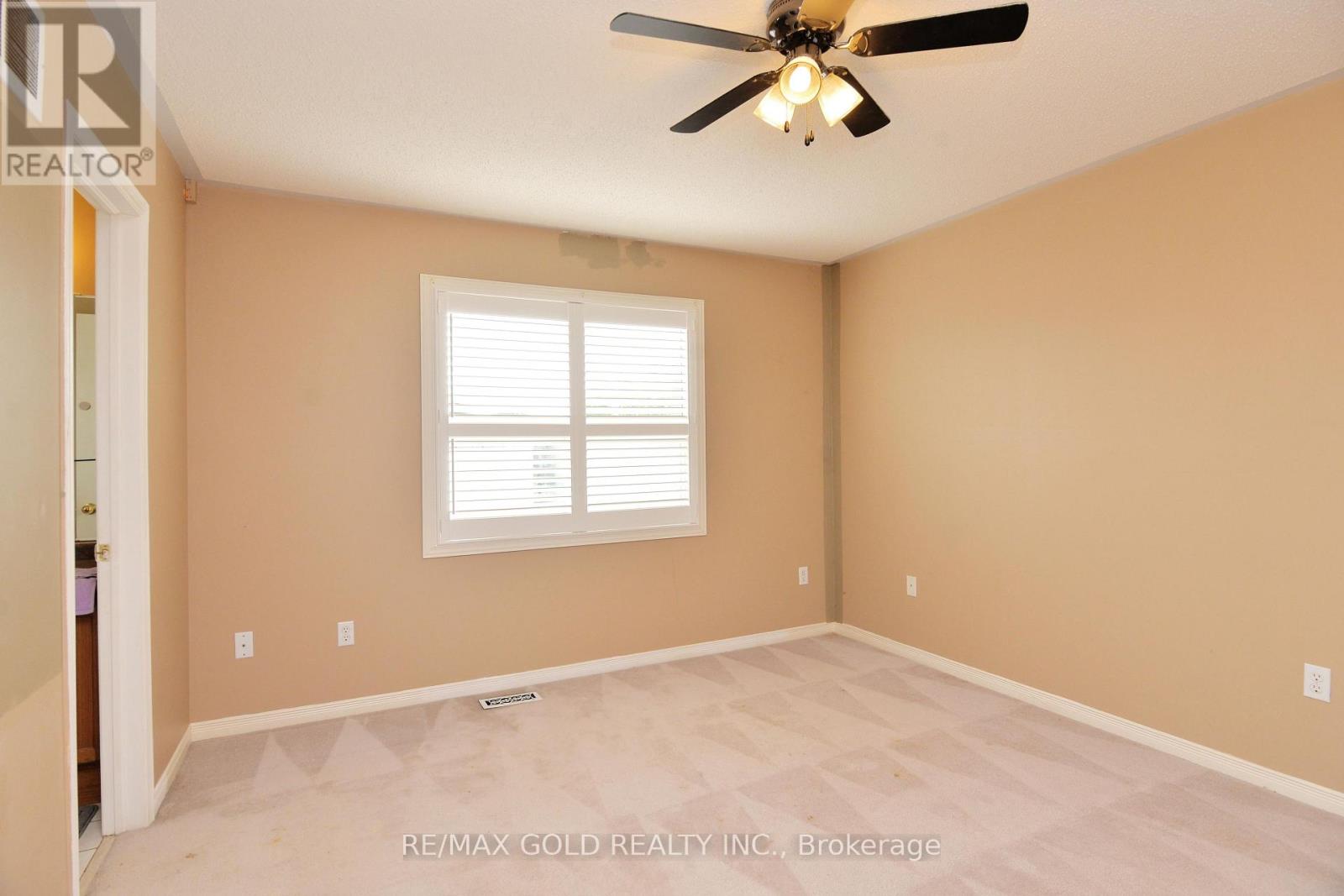 5974 Tenth Line Property Photo 24
