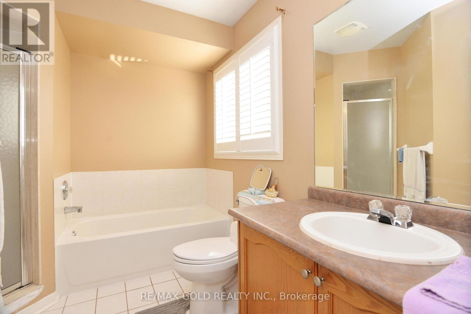 5974 Tenth Line Property Photo 26