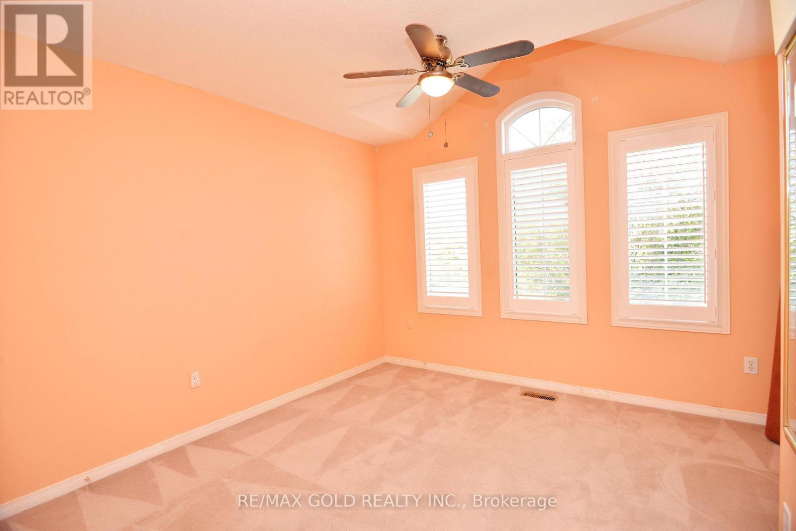 5974 Tenth Line Property Photo 30