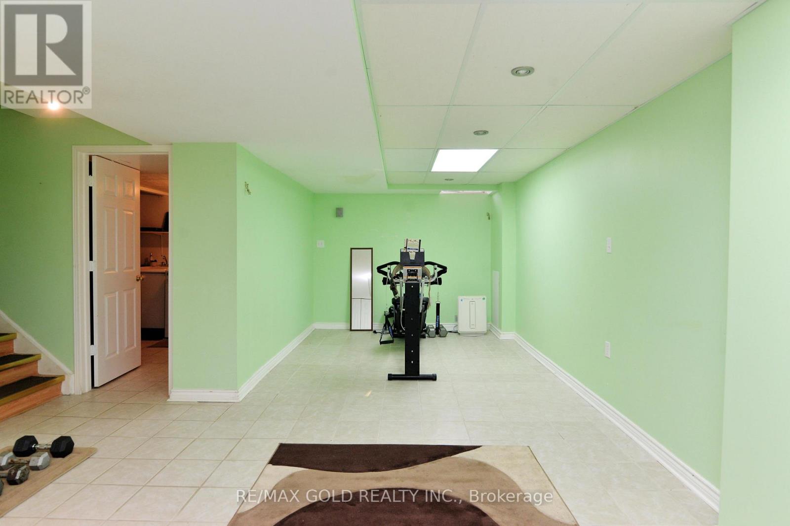 5974 Tenth Line Property Photo 36