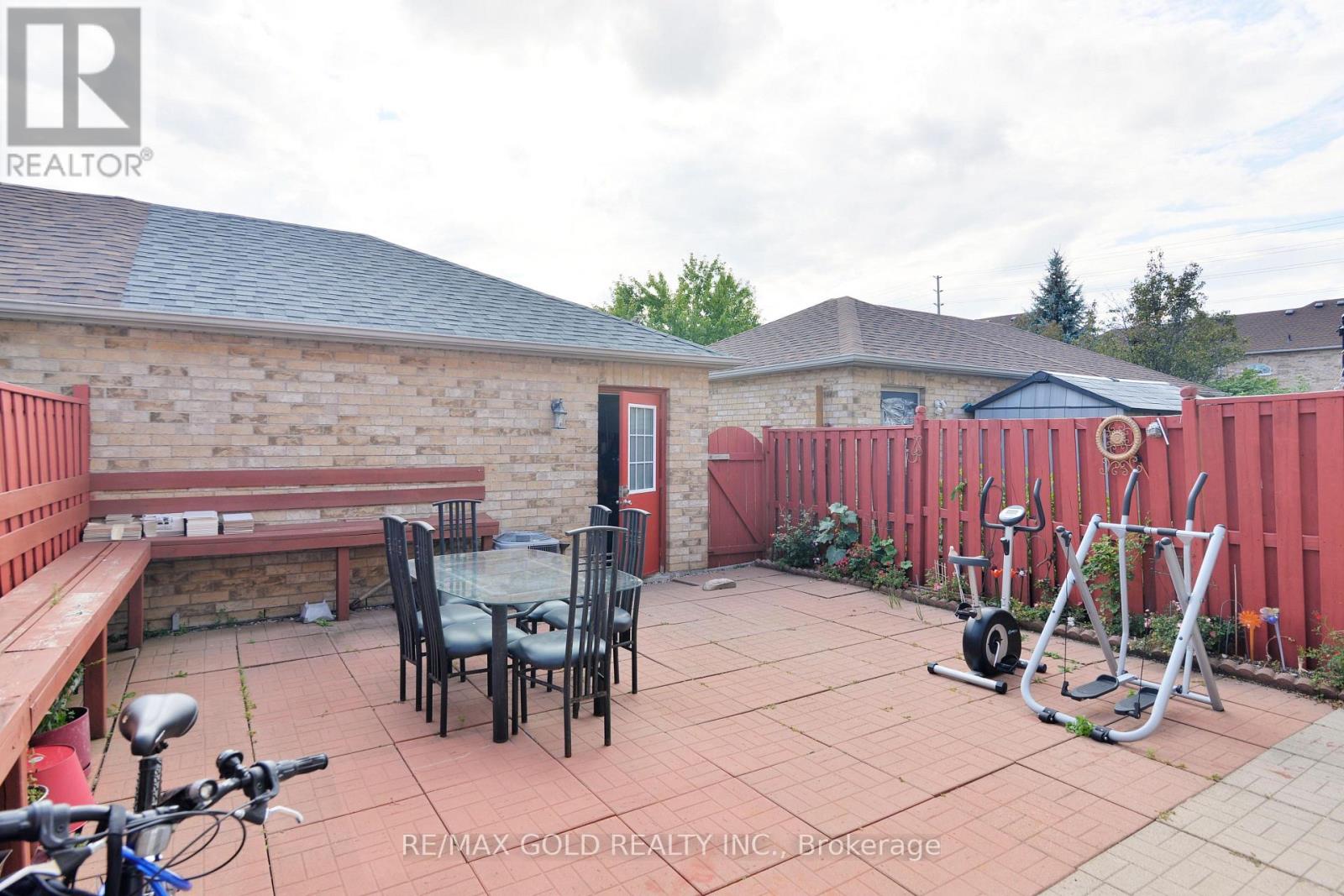 5974 Tenth Line Property Photo 41