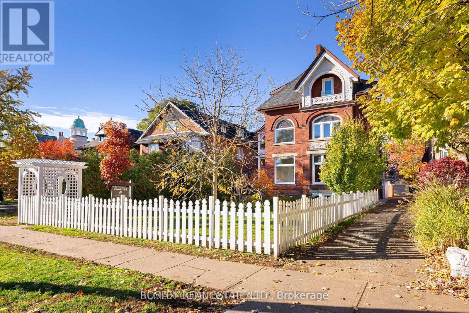 Main - 178 High Park Avenue Property Photo 2