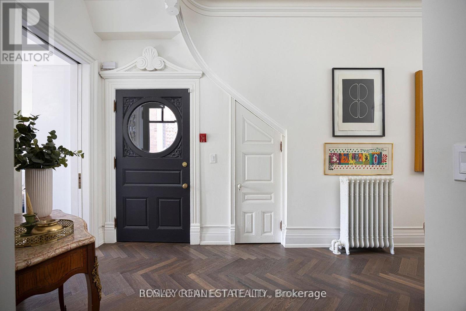 Main - 178 High Park Avenue Property Photo 6