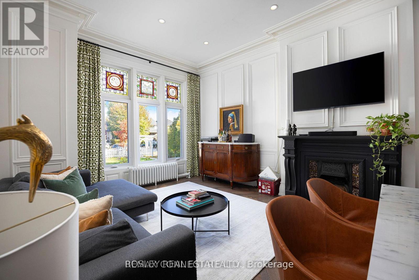Main - 178 High Park Avenue Property Photo 12