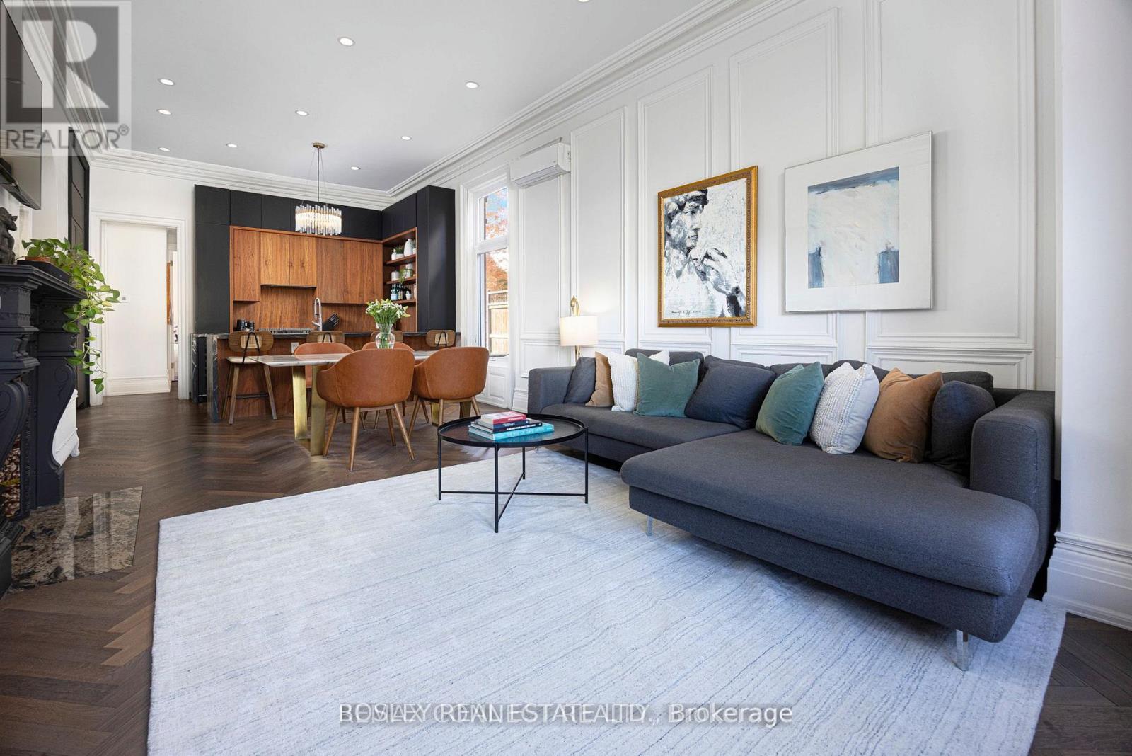 Main - 178 High Park Avenue Property Photo 15