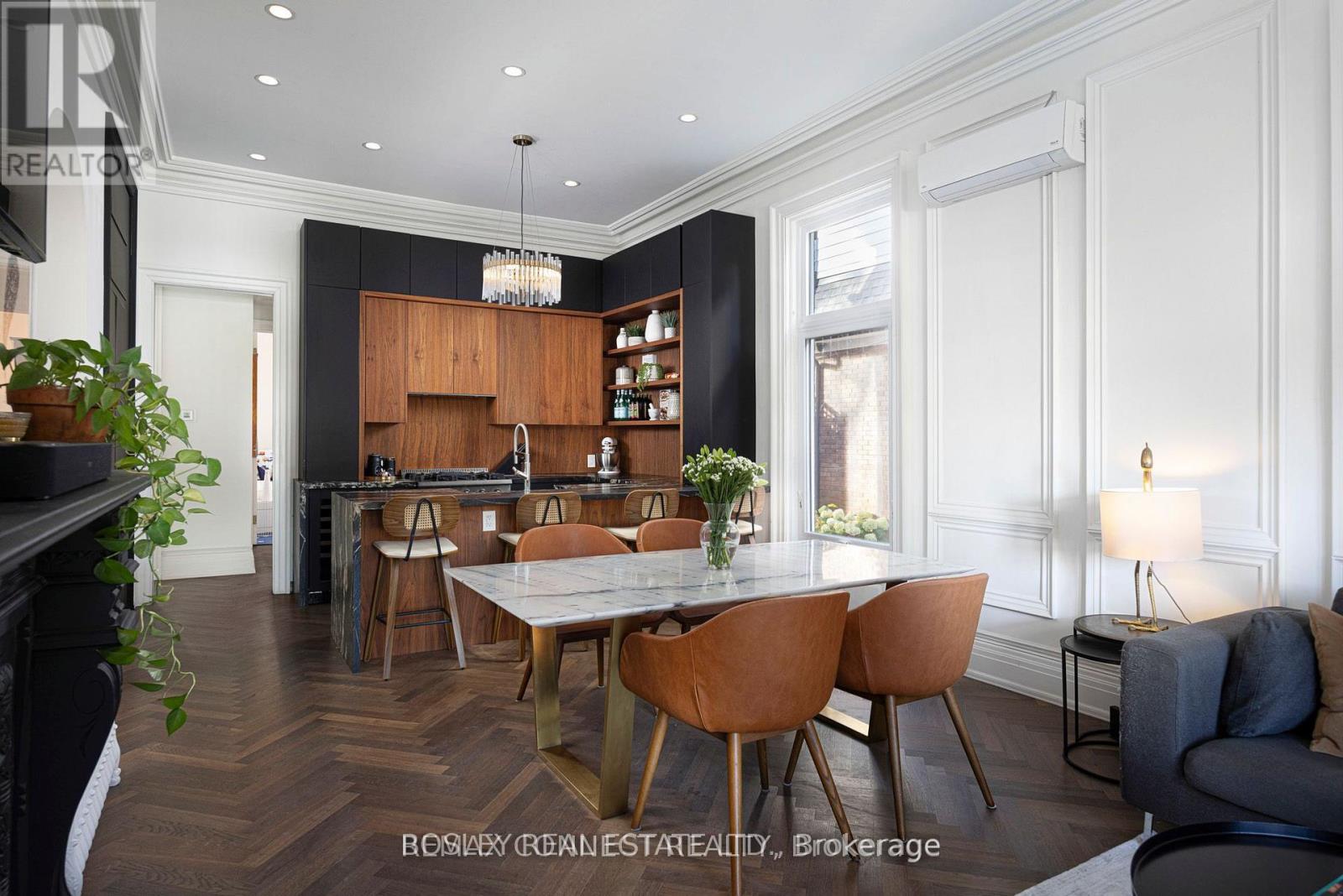 Main - 178 High Park Avenue Property Photo 16