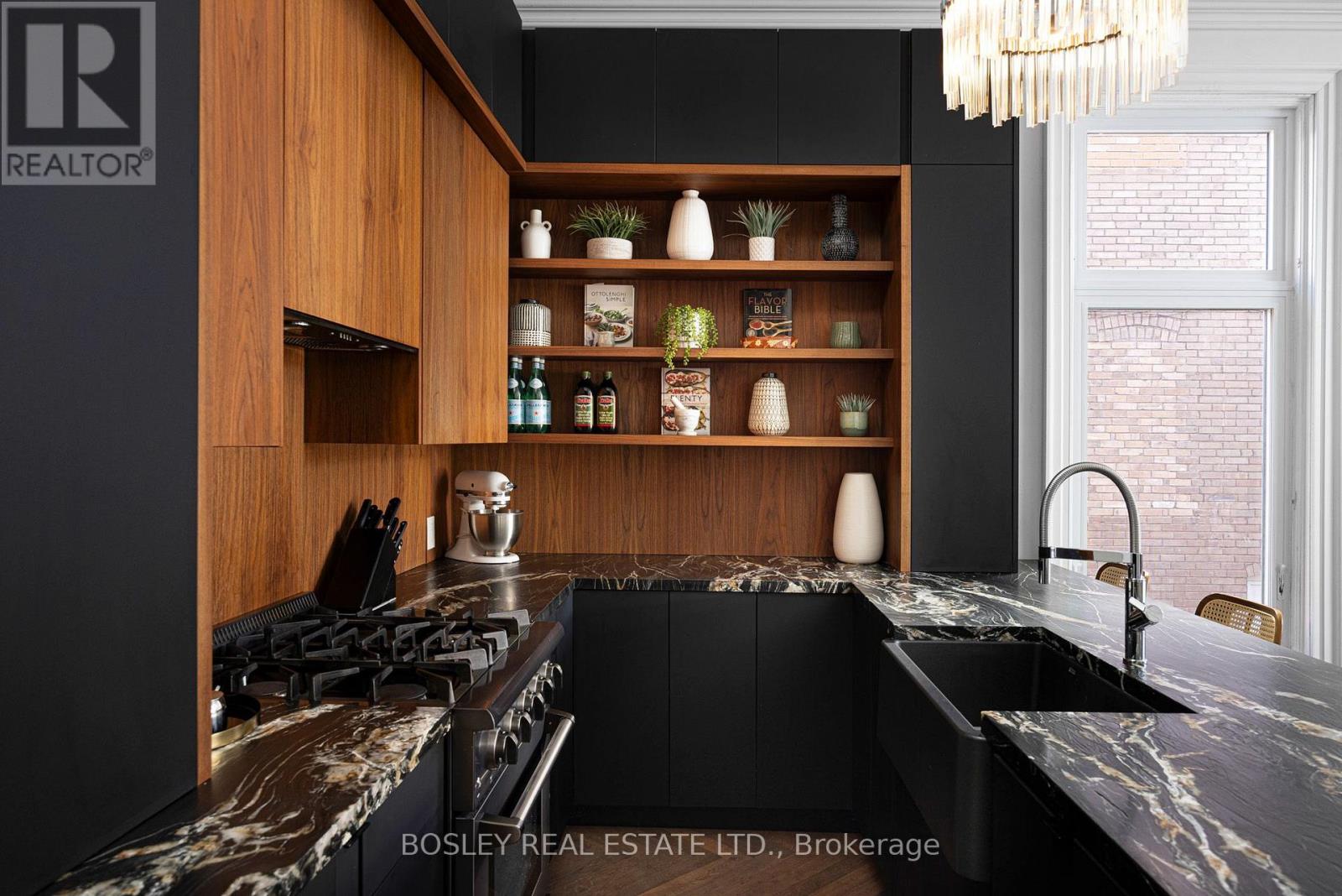 Main - 178 High Park Avenue Property Photo 18