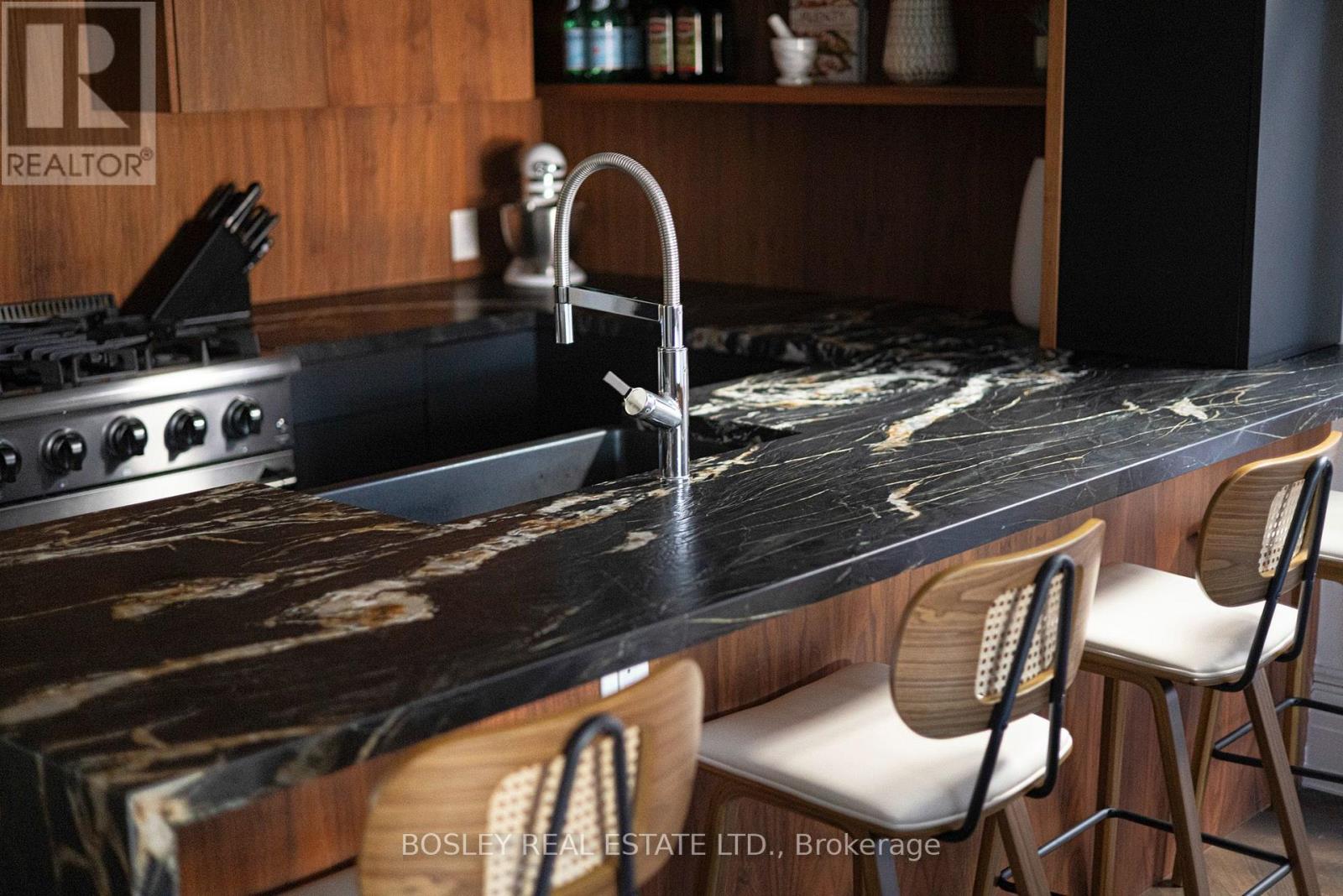 Main - 178 High Park Avenue Property Photo 19