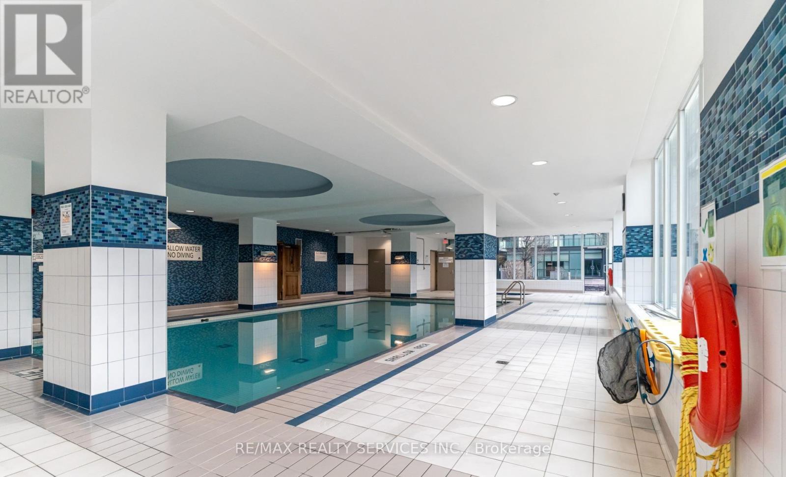 1801 - 4099 Brickstone Mews Property Photo 10