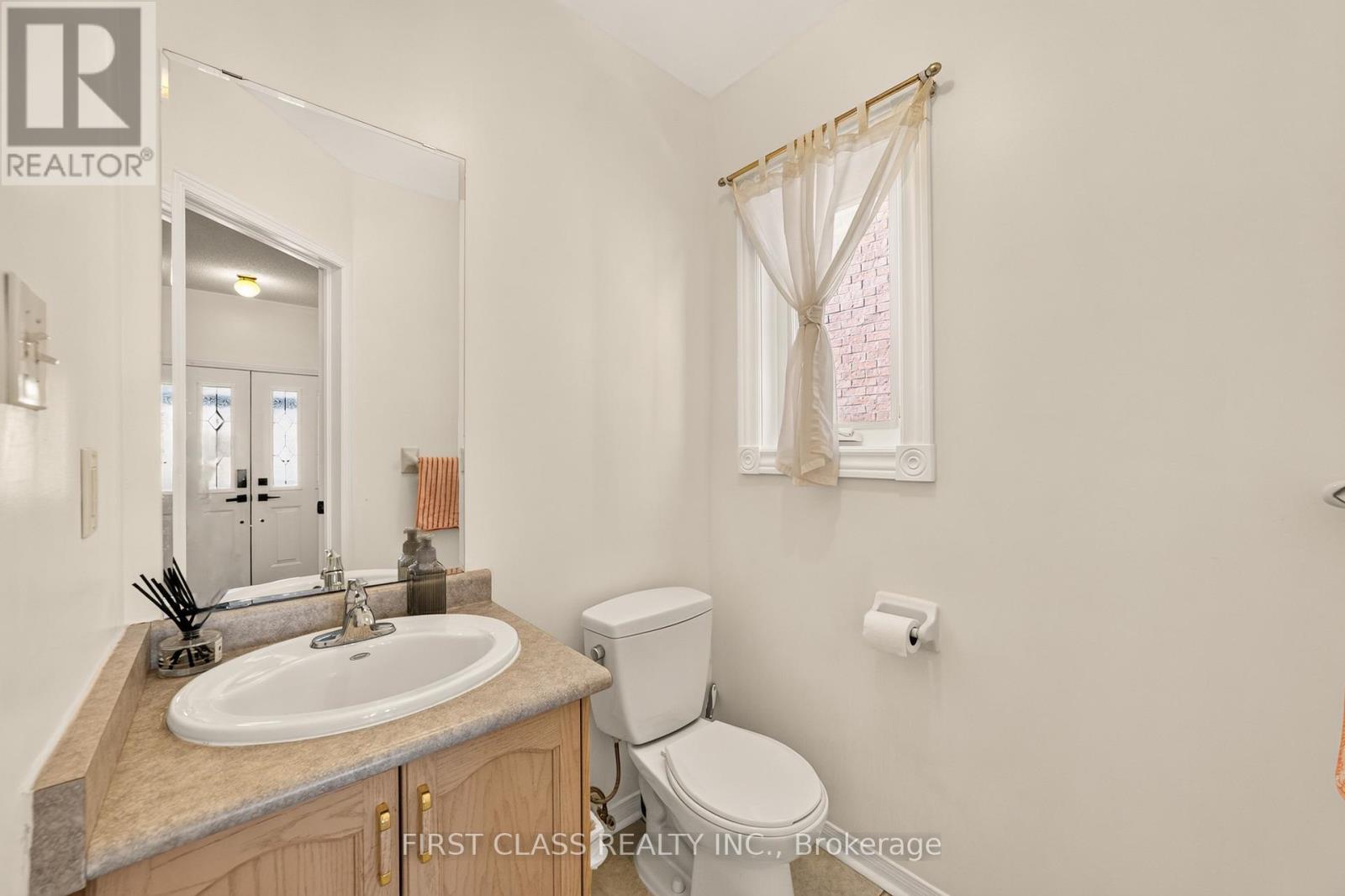38 Pacific Wind Crescent Property Photo 19
