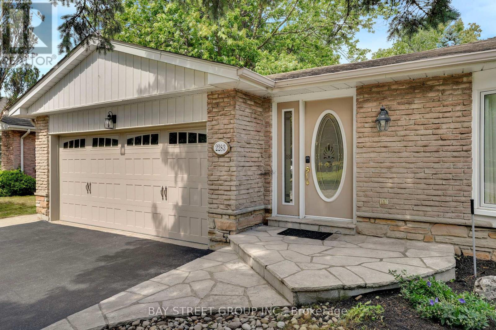 2283 Devon Road Property Photo 8
