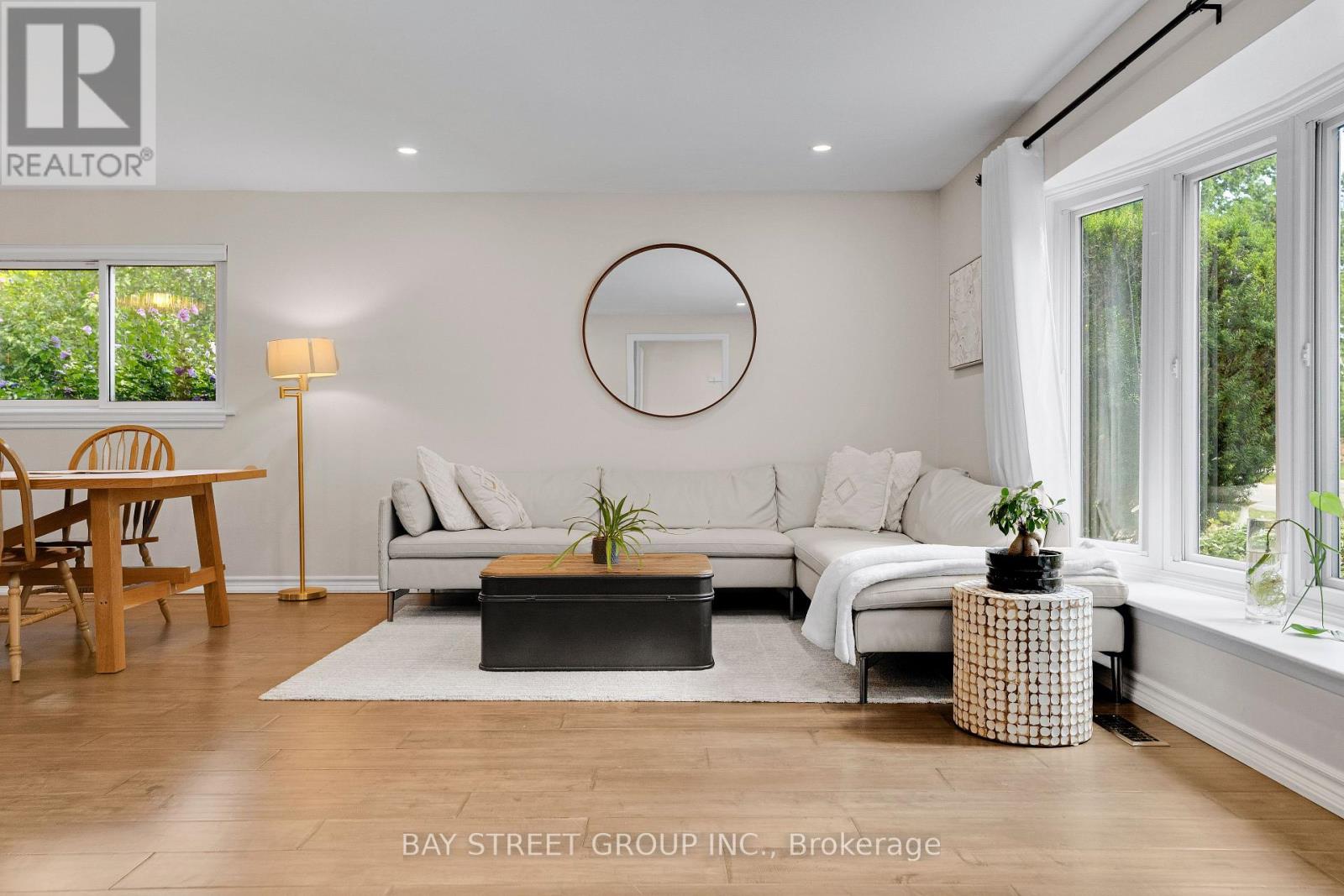 2283 Devon Road Property Photo 12