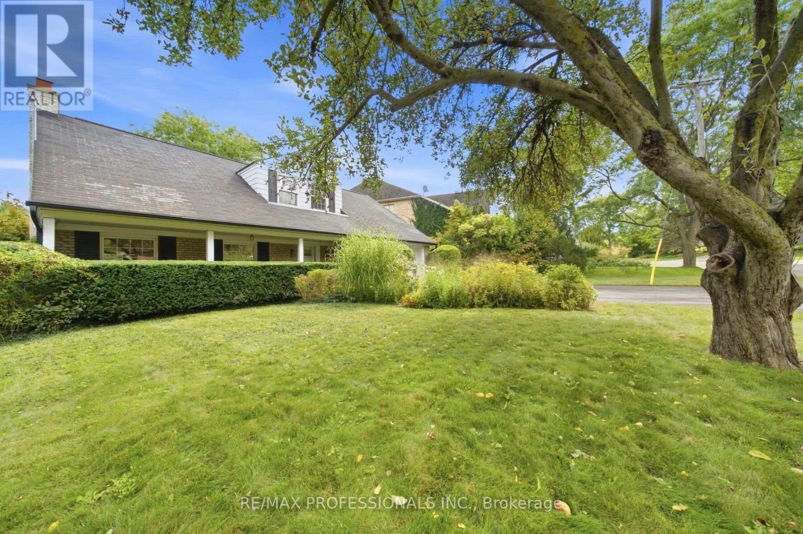 15 Hartfield Court Property Photo 3