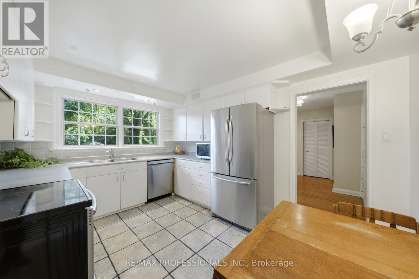 15 Hartfield Court Property Photo 14