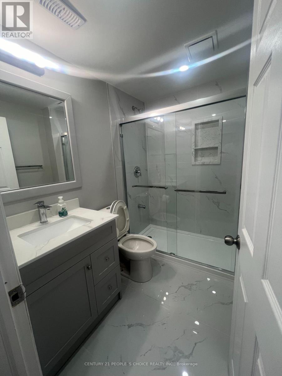 Lower - 27 Callandar Road Property Photo 4