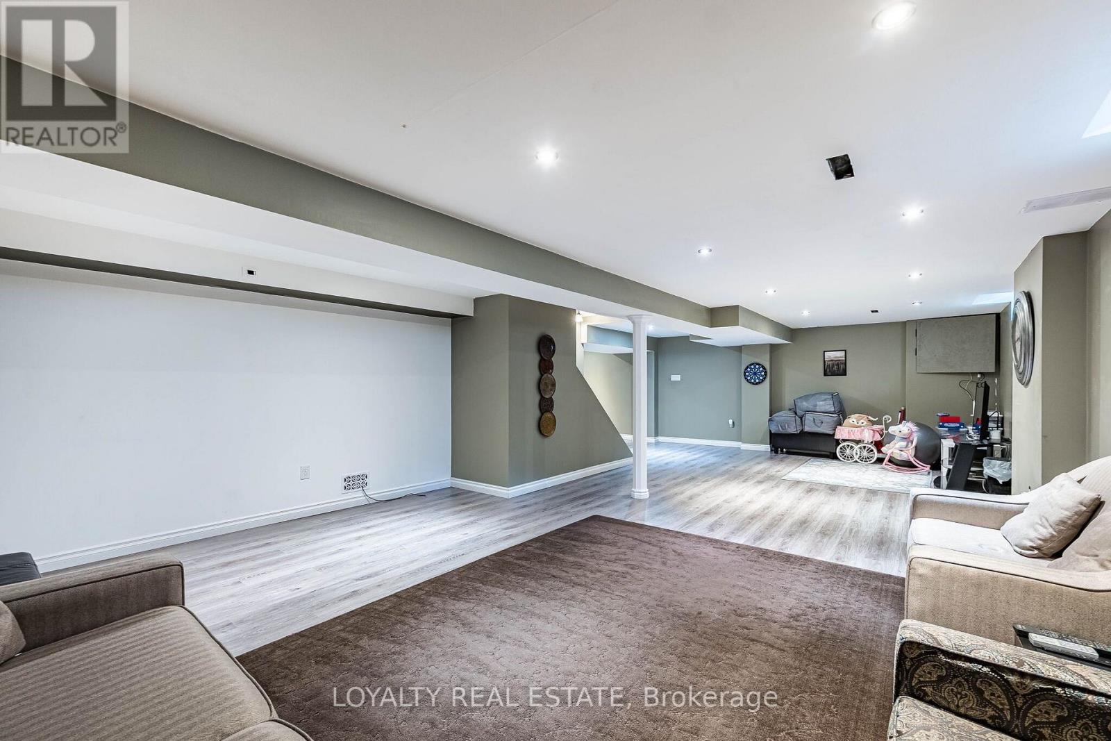 52 Newcastle Crescent Property Photo 23